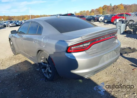 2015 Dodge Charger Sxt z USA, uszkodzony, nr VIN 2C3CDXHG7FH863205